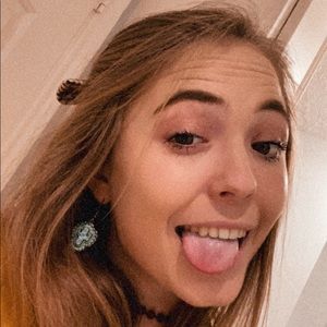 Meet your Posher, Mallory